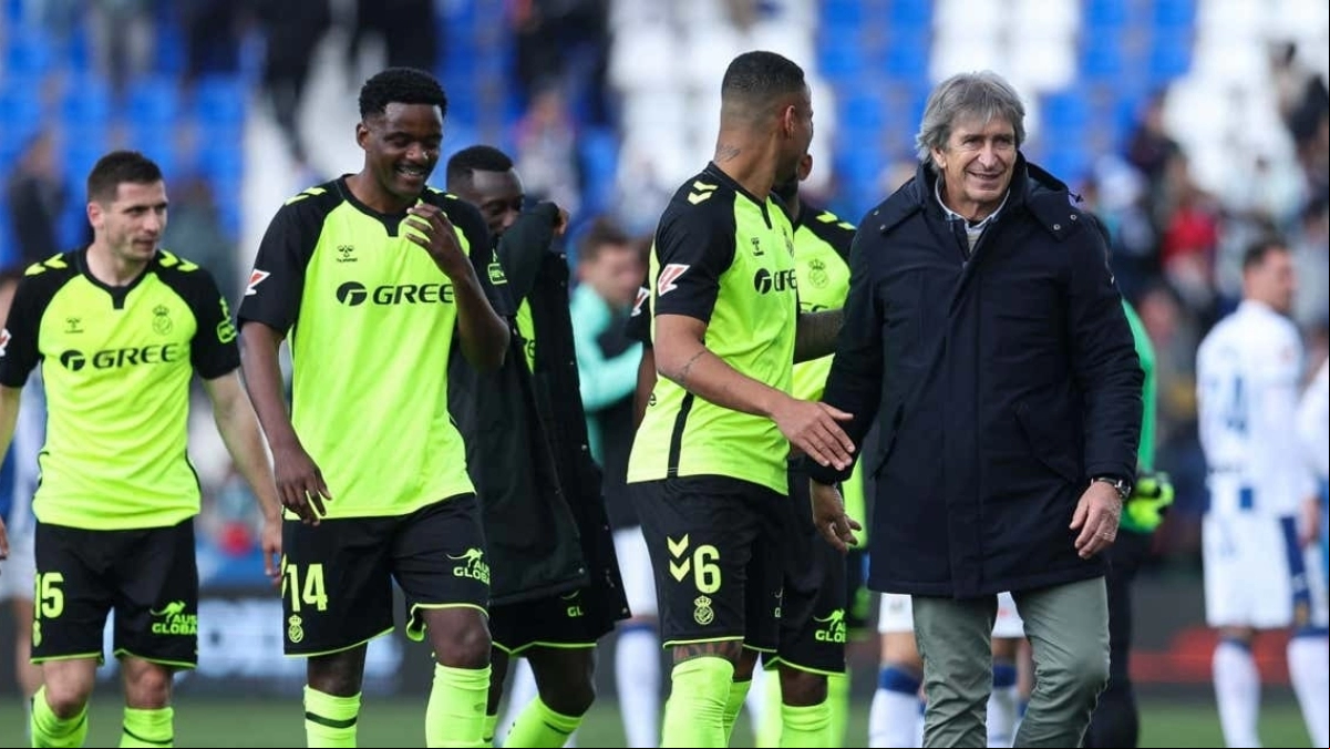 Betis reaches agreement with Marc Bartra / Successor