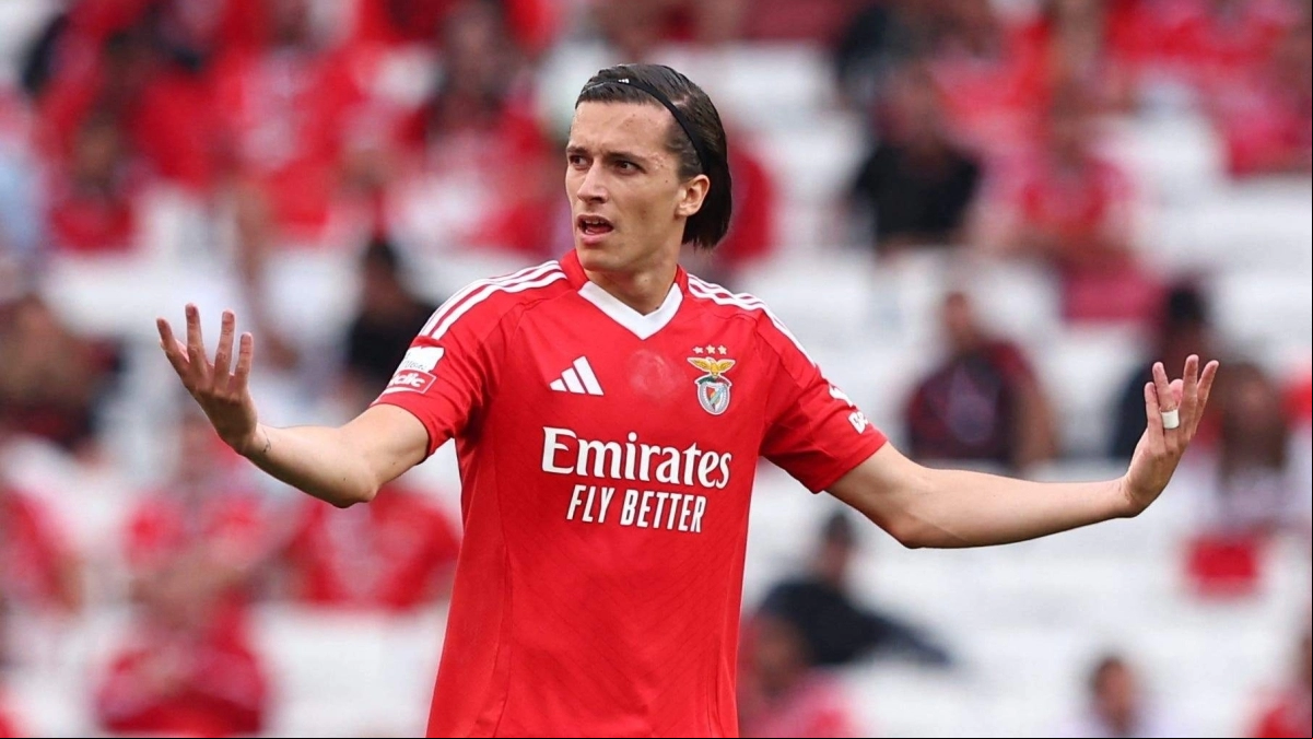 El Real Madrid piensa en Grimaldo como alternativa a Carreras / Real Madrid Exclusivo