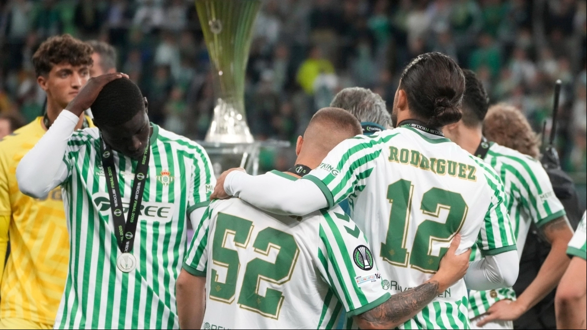 Real Betis wants to sell Sabaly / Elmundo.es