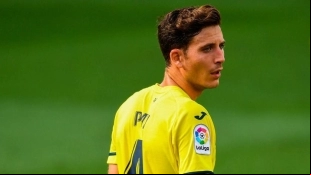 Los tres centrales que tiene en la mira el Villareal para suplir a Pau Torres