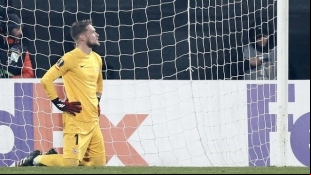 El Sevilla se piensa la continuidad de Tomas Vaclik. Foto: Marca