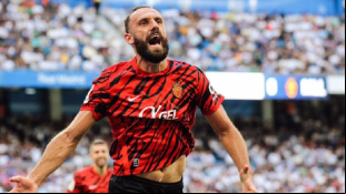 El Sevilla no se olvida de Muriqi