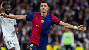 El FC Barcelona encuentra al sucesor de Lewandowski: una promesa de 16 años | Transfermarkt