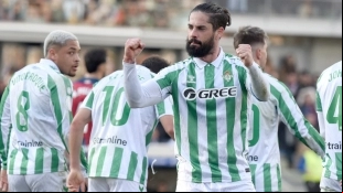 Real Betis will sell Juanmi permanently / La Razón