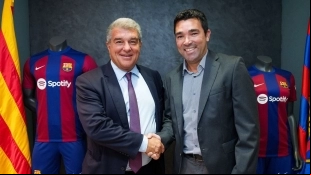 Barcelona is considering the g of Álex Remiro / FCBarcelona.cat