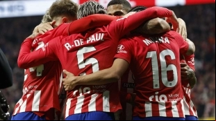 Los jugadores del Atlético de Madrid celebran un gol