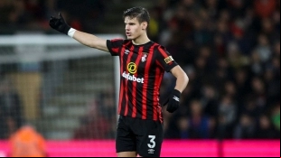 Milos Kerkez, lateral del Bournemouth