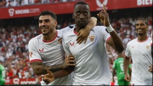 The South American Coach Who Could Sign with Sevilla